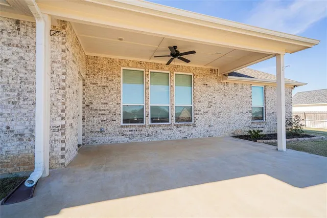 $472,000 | 16208 Tulare, Lindale, TX 75771