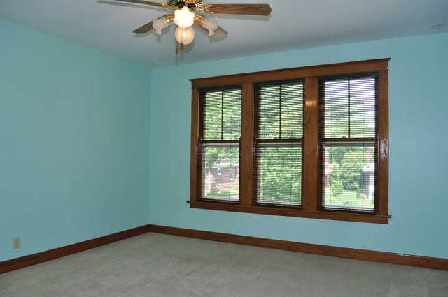 173 Gage Road Riverside, IL 60546 - Photo 8 of 18