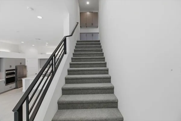 a view of entryway and hall