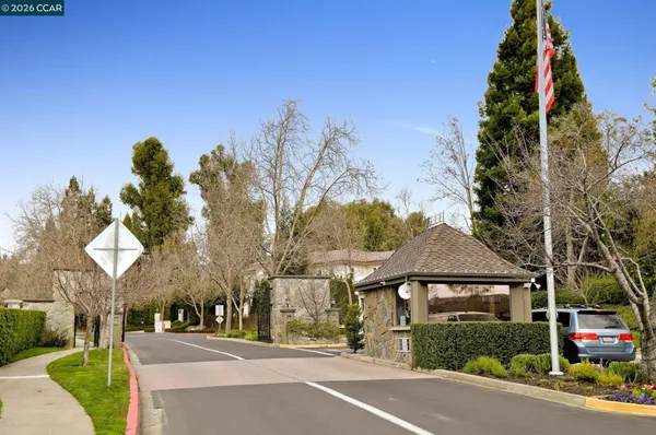 $2,349,000 | 715 Blue Spruce Drive, Danville, CA 94506