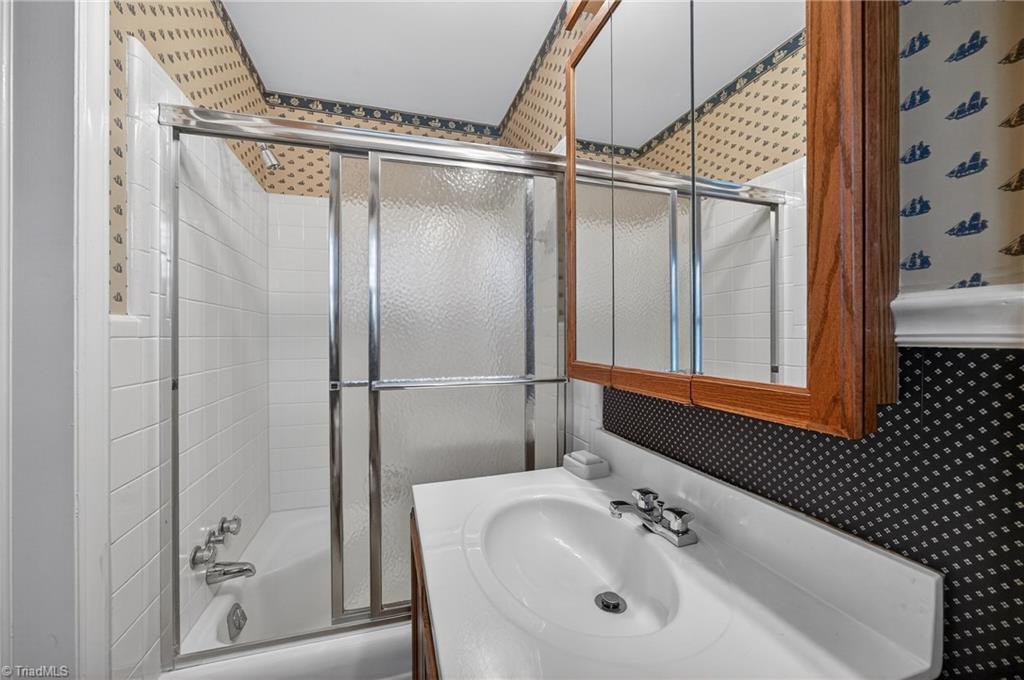 1143 Geneva Albright Road Graham, NC 27253 - Photo 18 of 31