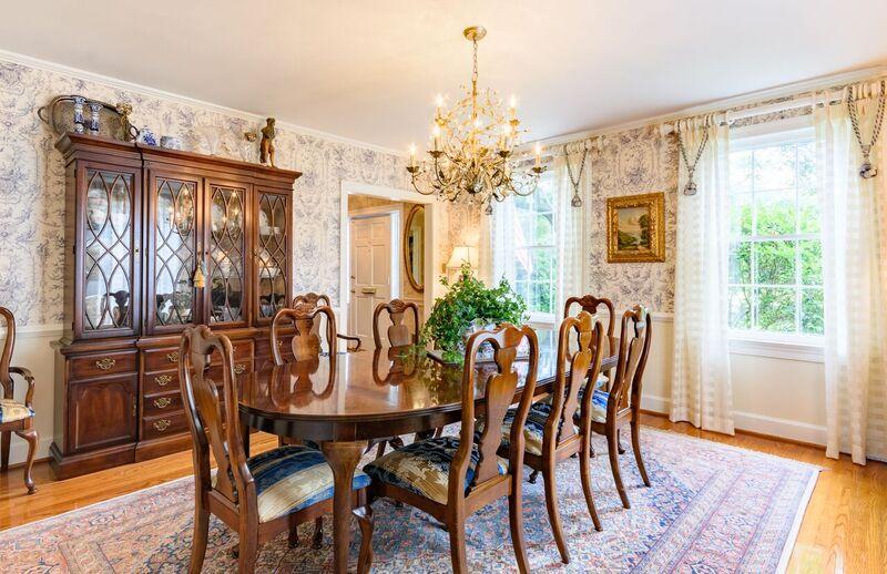 27 Broughton Road Charleston, SC 29407 - Photo 16 of 43 dining room 2