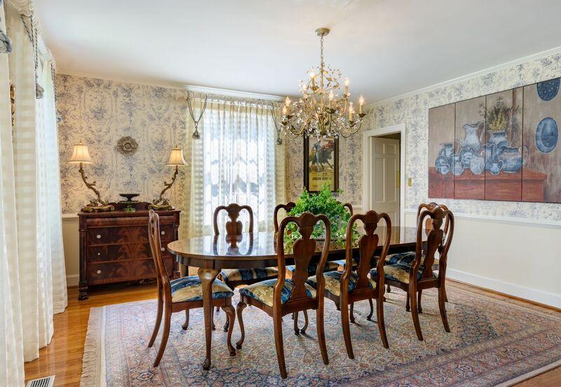 27 Broughton Road Charleston, SC 29407 - Photo 17 of 43 dining room