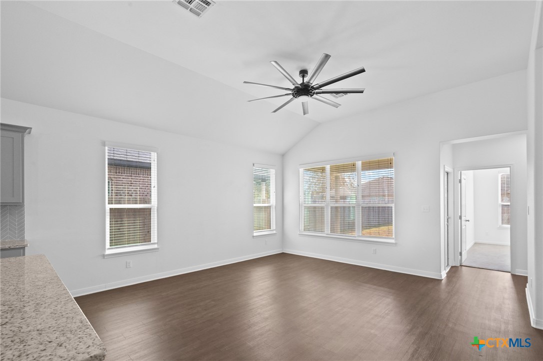103 Dripping Spring Victoria, TX 77904 - Photo 12 of 27