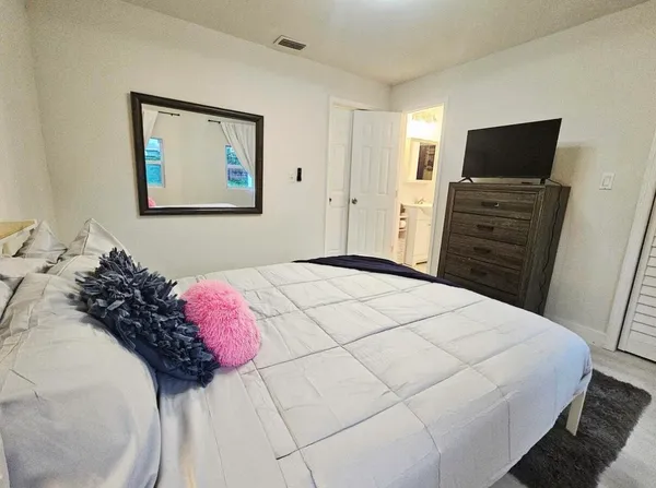 $3,500 | 719 Briggs Street, West Palm Beach, FL 33405