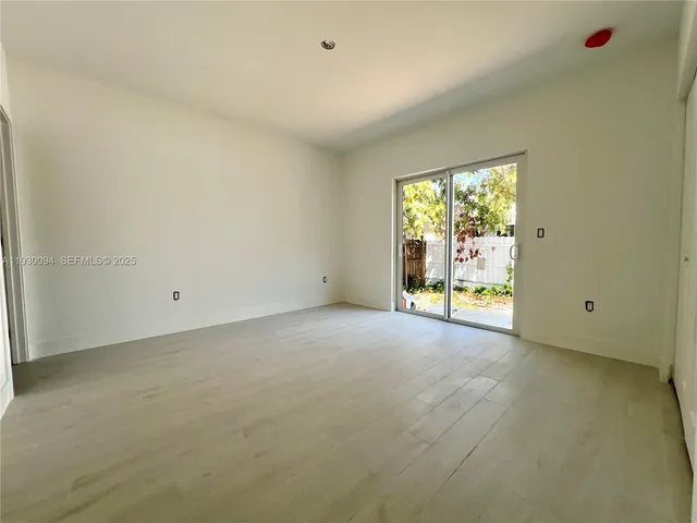 $4,500 | 6820 Northwest 6th Court, Miami, FL 33150