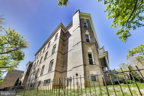 $370,000 | 1106 Columbia Road Northwest, Unit 103, Washington, DC 20009