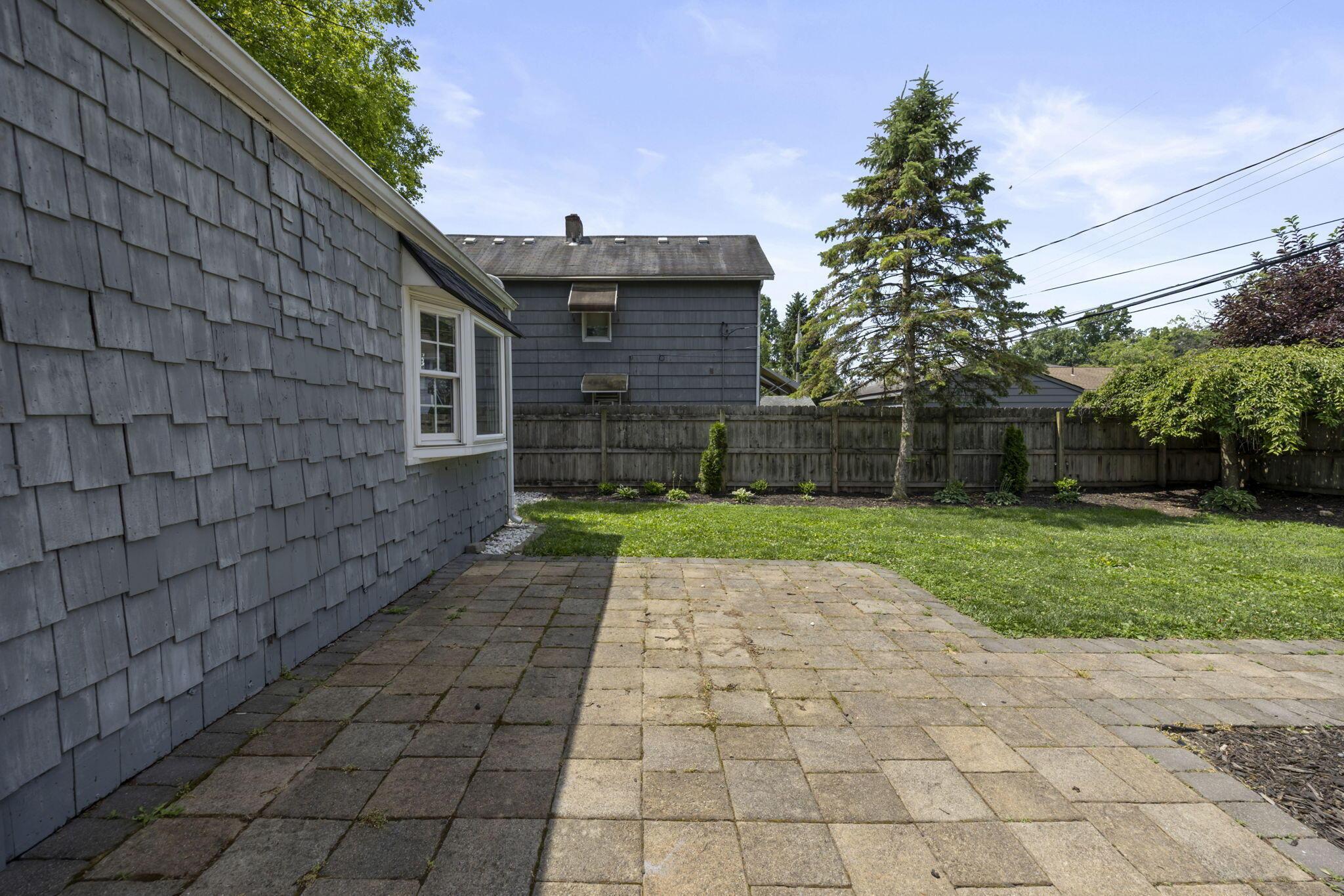 223 North Gould Road Columbus, OH 43209 - Photo 30 of 44 Back Patio