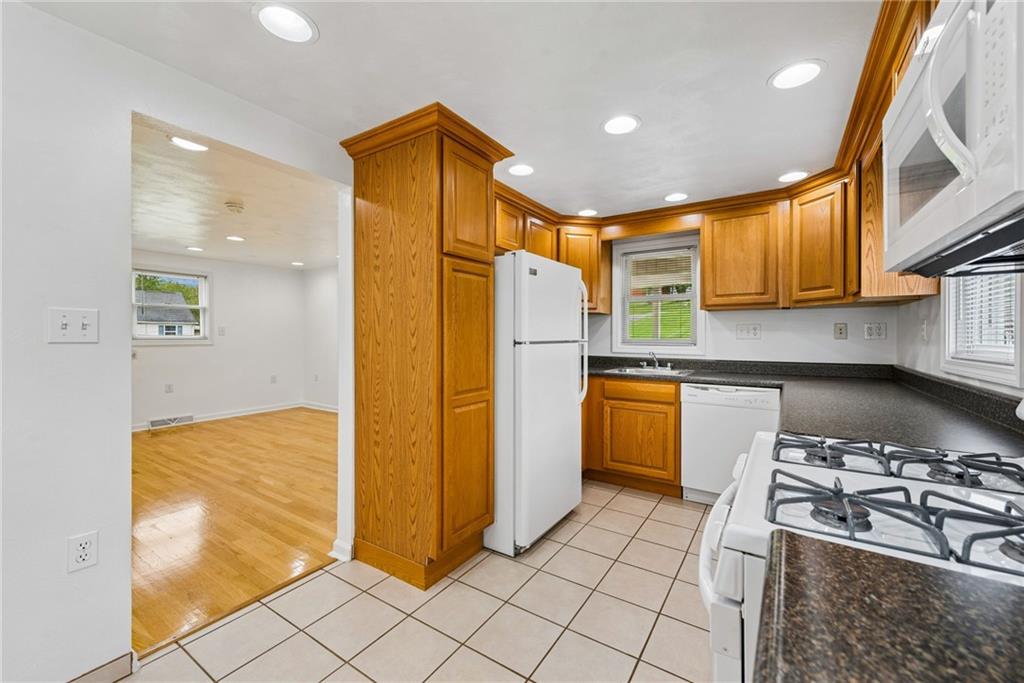 13400 Ridge Road Irwin, PA 15642 - Photo 8 of 31