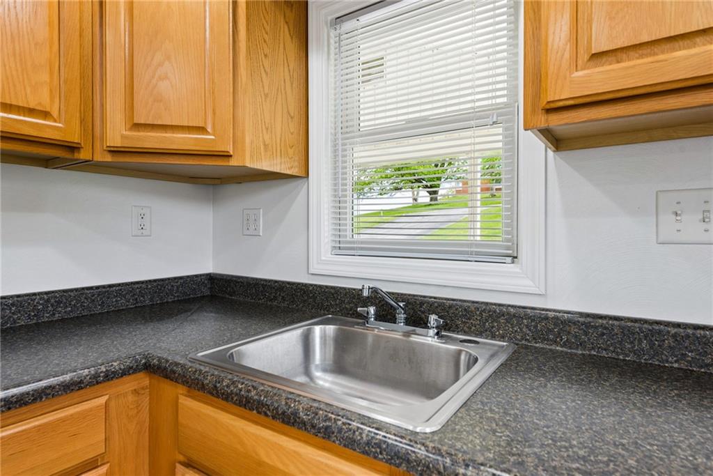13400 Ridge Road Irwin, PA 15642 - Photo 9 of 31