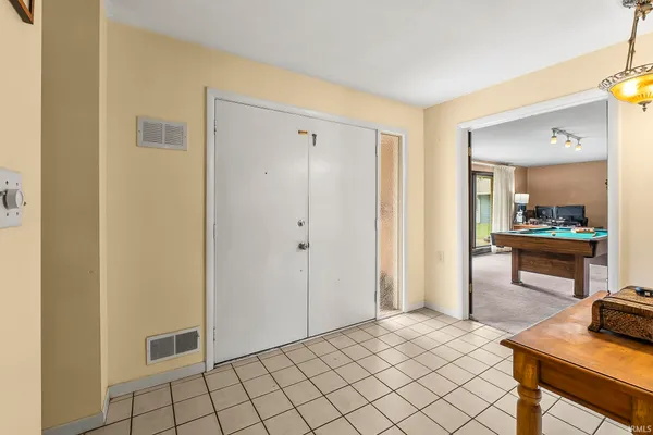 $281,000 | 1426 Lakewood Drive, Fort Wayne, IN 46819