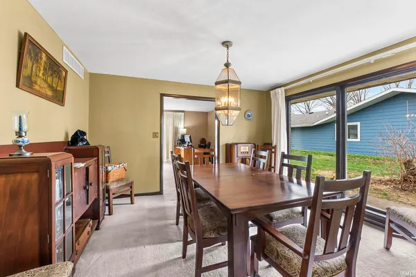 $281,000 | 1426 Lakewood Drive, Fort Wayne, IN 46819