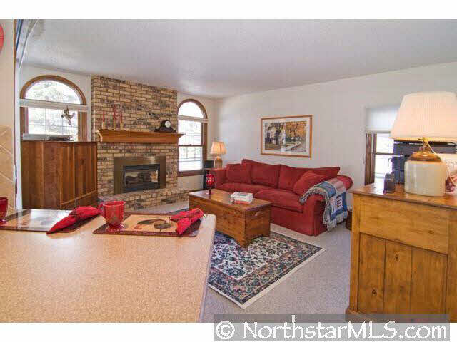 84 Castle Ridge Court Chanhassen, MN 55317 - Photo 4 of 10