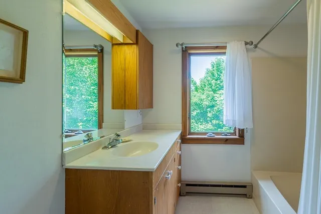 $750,000 | 55 Uphill Road, Landgrove, VT 05148