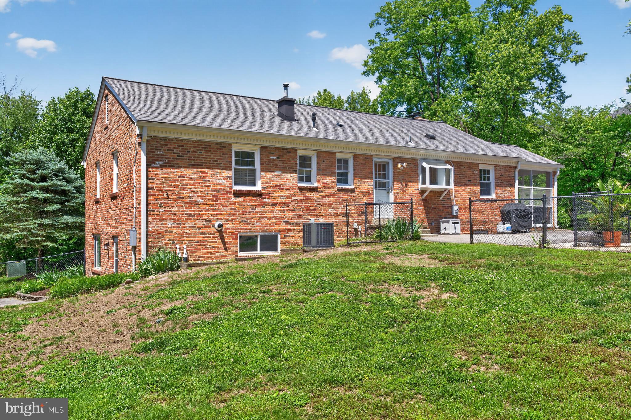 6727 Newington Road Lorton, VA 22079 - Photo 48 of 51