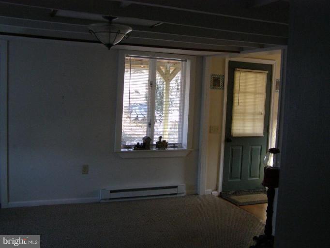7731 Creager Road Waynesboro, PA 17268 - Photo 4 of 19 Living Room