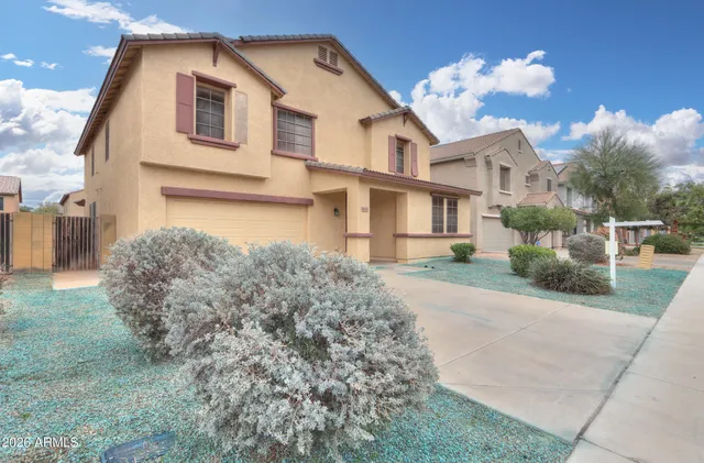 a view of outdoor space yard and deck