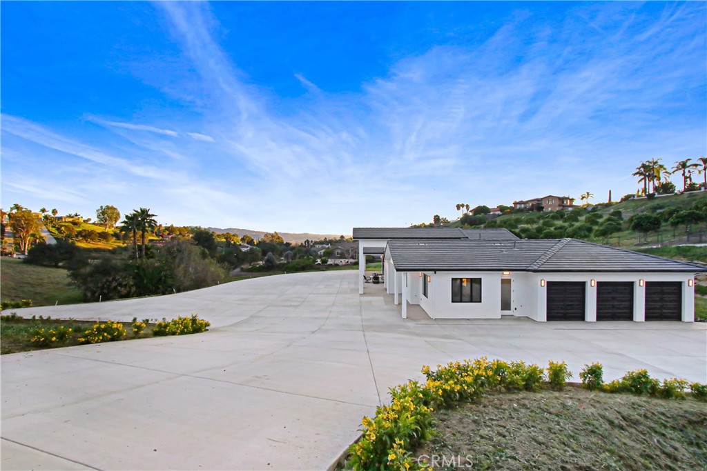 2027 Vía Monserate Fallbrook, CA 92028 - Photo 41 of 45
