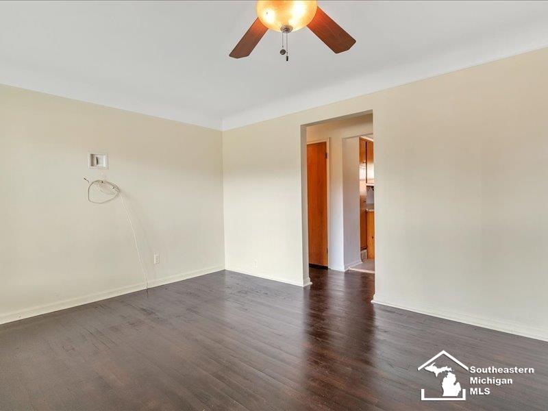 7850 Harding Street Taylor, MI 48180 - Photo 10 of 38