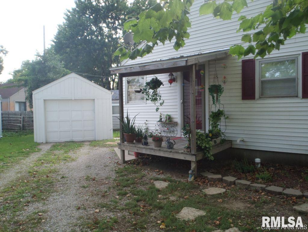 26 Ruth Court Springfield, IL 62704 - Photo 3 of 14