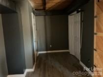 201 South Hoskins Road Charlotte, NC 28208 - Photo 10 of 12