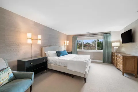 $4,498,000 | 999 Hayman Place, Los Altos, CA 94024