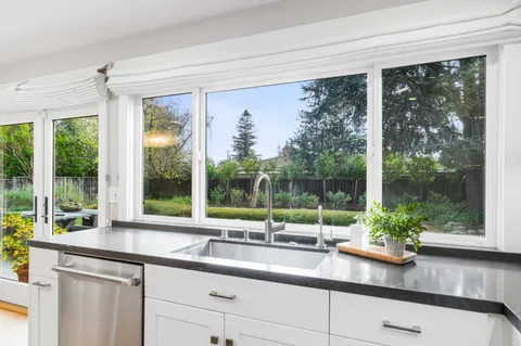 $4,498,000 | 999 Hayman Place, Los Altos, CA 94024