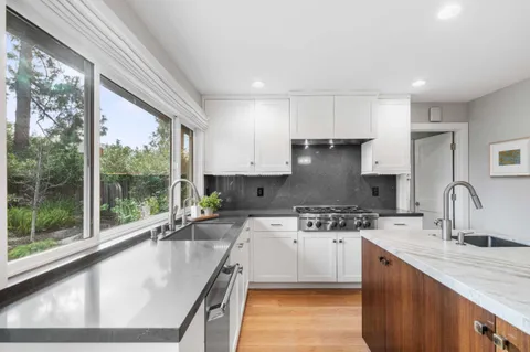 $4,498,000 | 999 Hayman Place, Los Altos, CA 94024