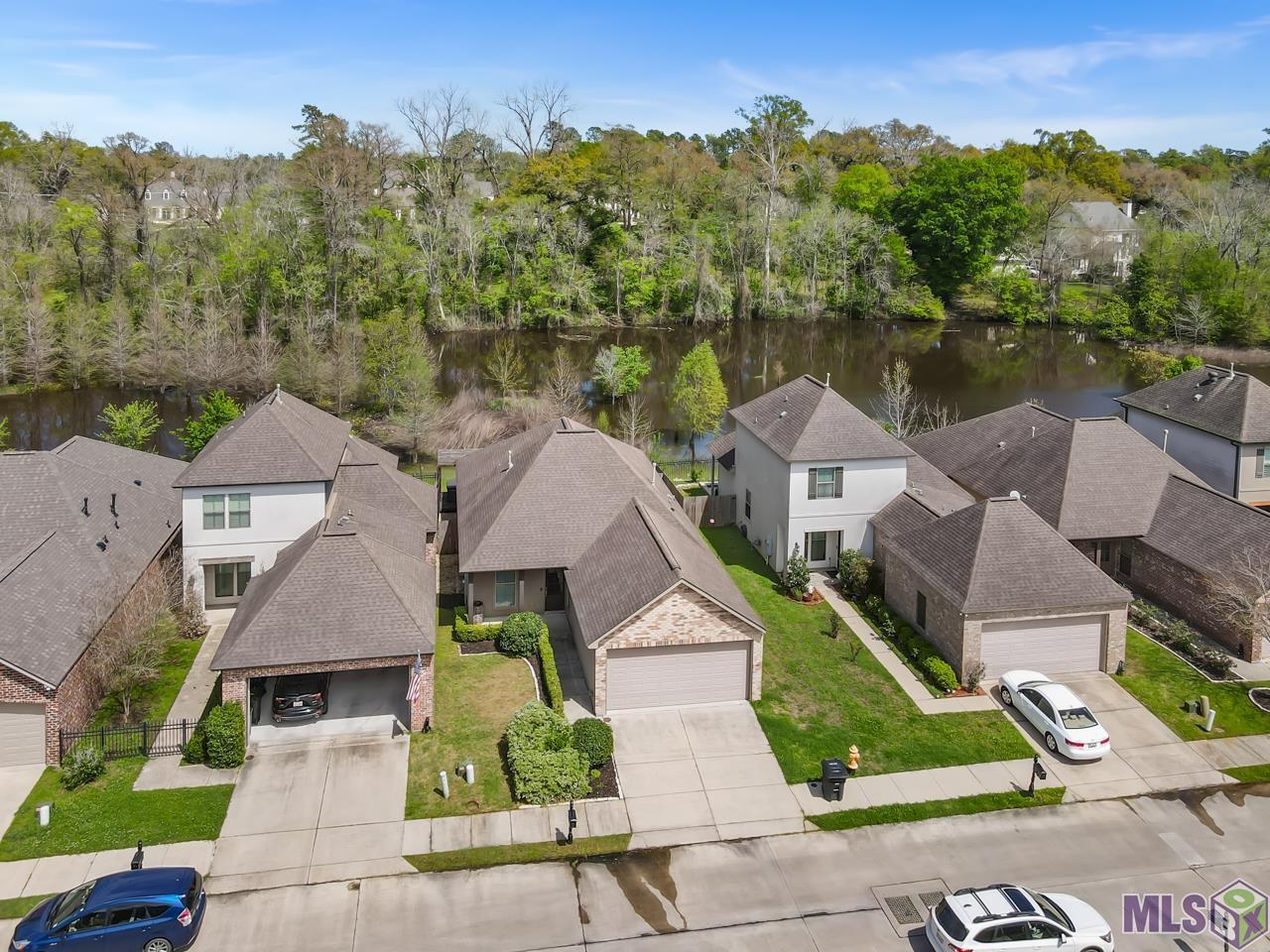 7907 Valencia Court Baton Rouge, LA 70820 - Photo 3 of 20