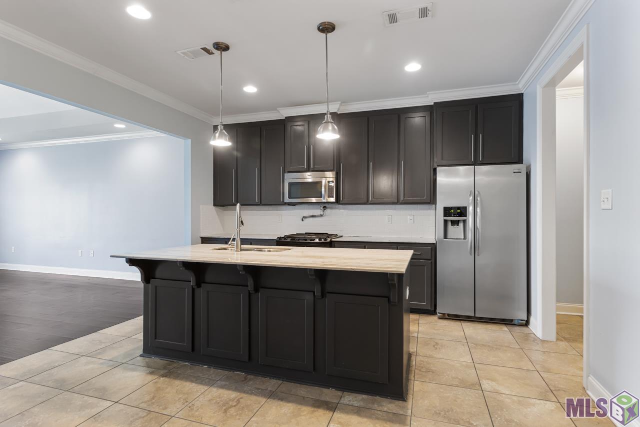 7907 Valencia Court Baton Rouge, LA 70820 - Photo 8 of 20