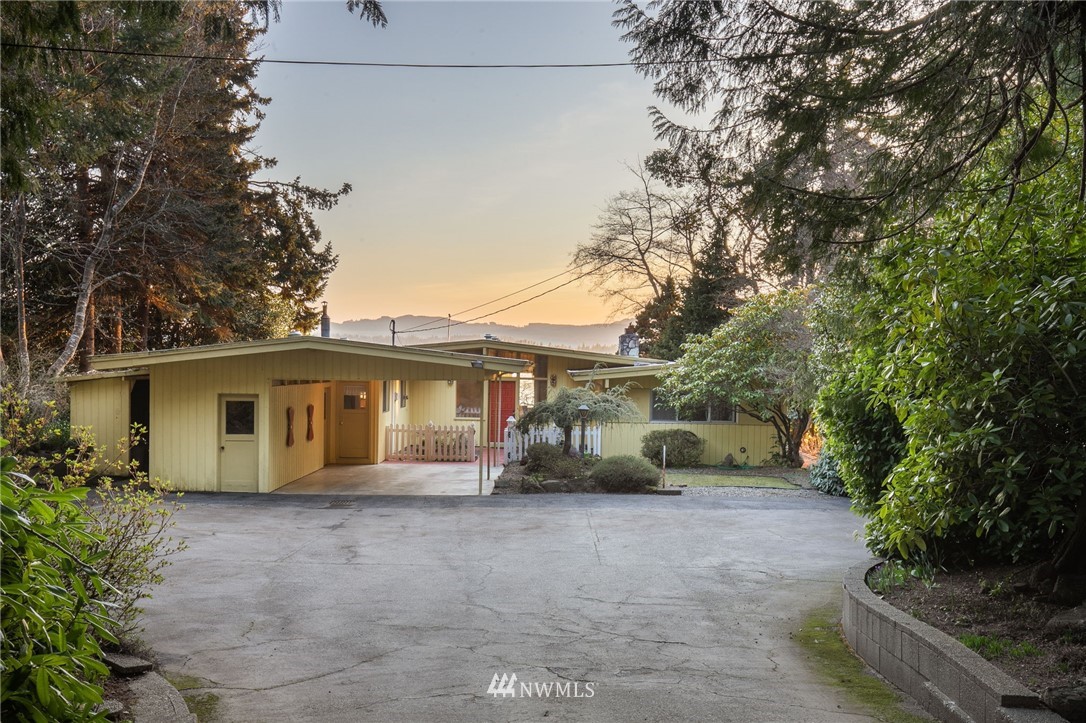 1319 Darling Road Northwest Bremerton, WA 98311 - Photo 1 of 34 Gallery Image 1