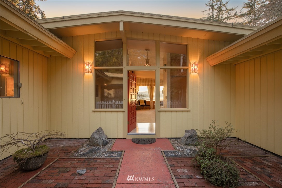 1319 Darling Road Northwest Bremerton, WA 98311 - Photo 3 of 34 Gallery Image 3