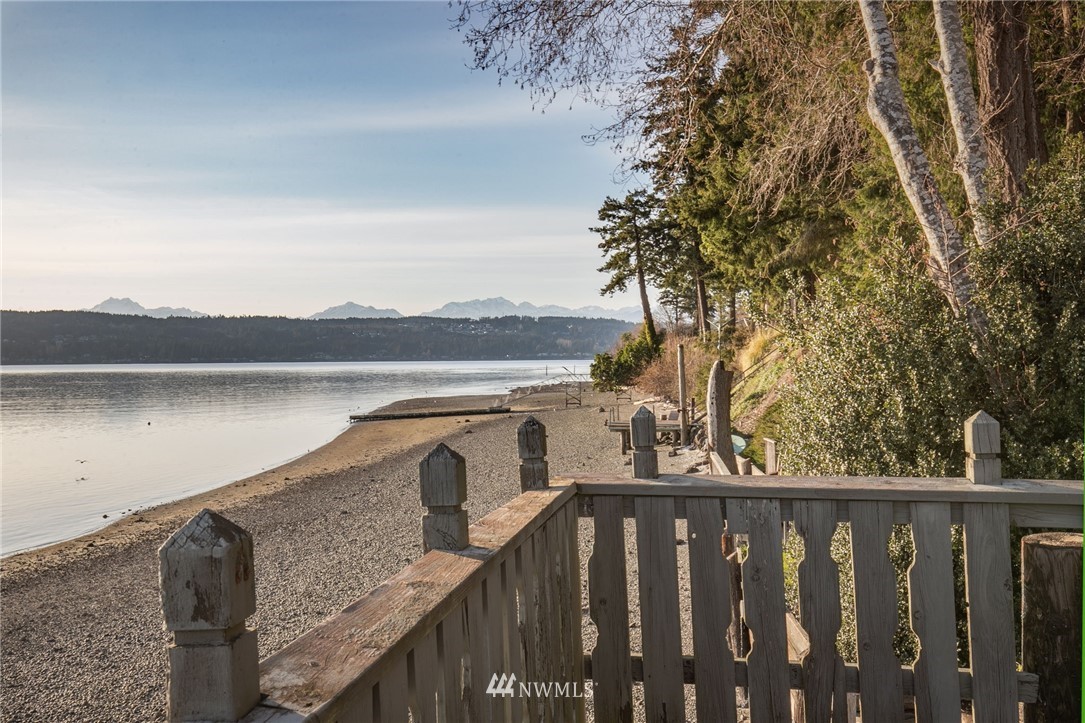 1319 Darling Road Northwest Bremerton, WA 98311 - Photo 5 of 34 Gallery Image 5