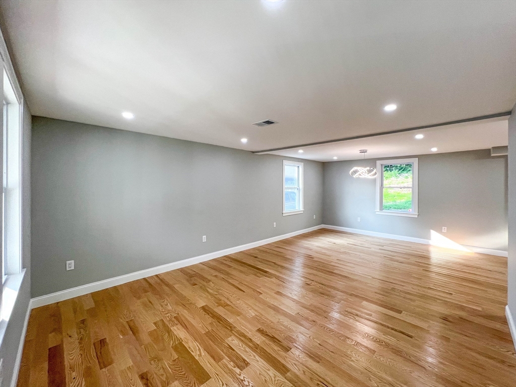 71 School Street Hudson, MA 01749 - Photo 16 of 40