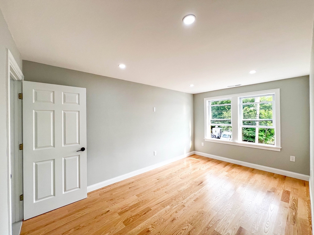 71 School Street Hudson, MA 01749 - Photo 29 of 40