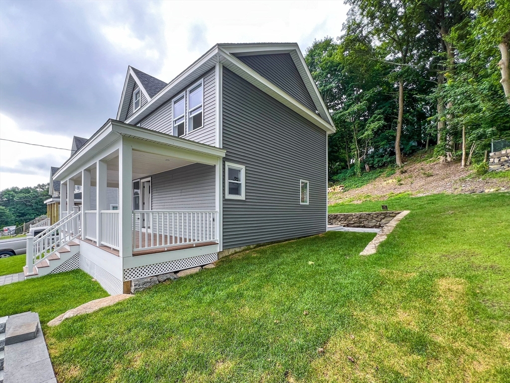 71 School Street Hudson, MA 01749 - Photo 3 of 40