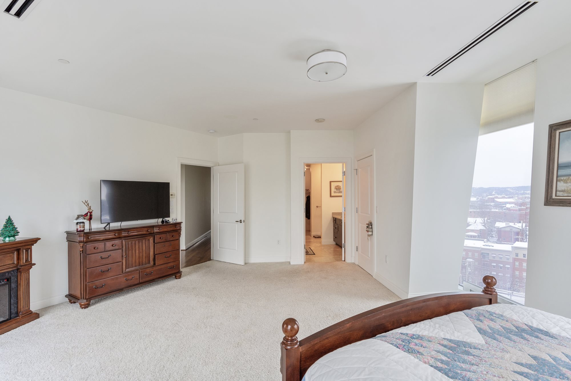 1 Roebling Way, Unit 1006 Covington, KY 41011 - Photo 16 of 28