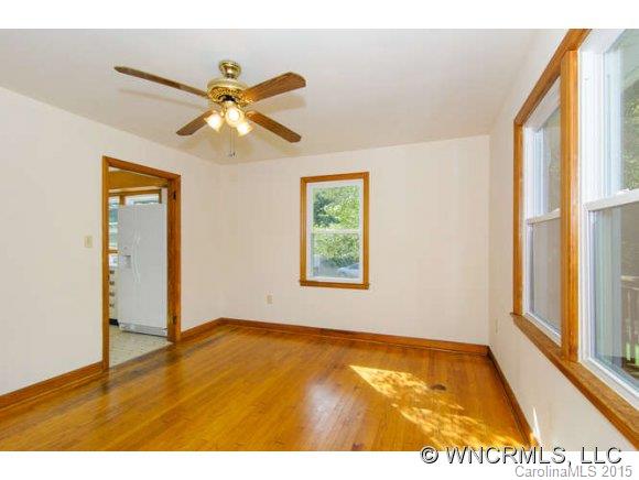255 Edgewood Road South Asheville, NC 28803 - Photo 6 of 22 Gallery Image 6