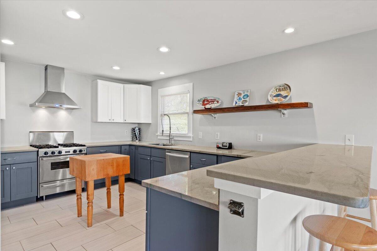 1214 Tabby Drive Folly Beach, SC 29439 - Photo 31 of 88 Beautiful Kitchen