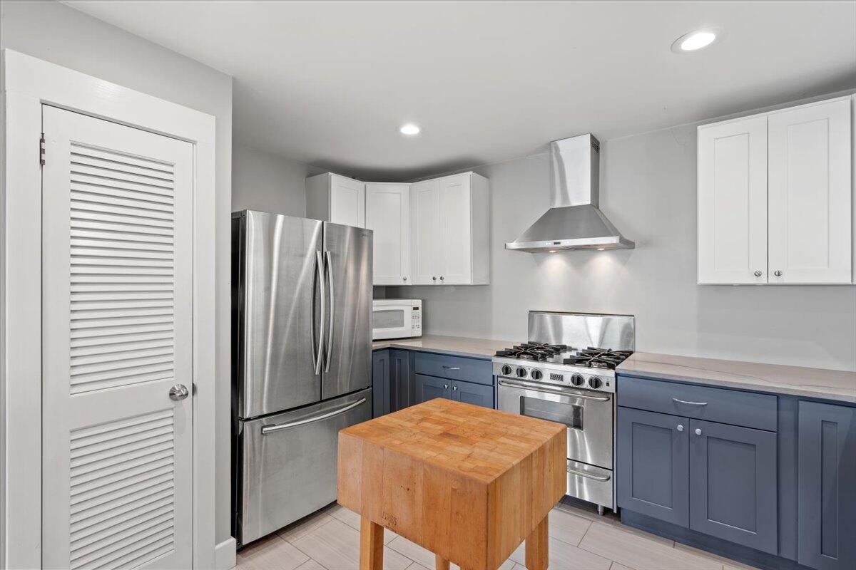 1214 Tabby Drive Folly Beach, SC 29439 - Photo 32 of 88 Gas Range