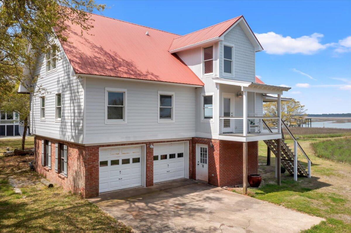 1214 Tabby Drive Folly Beach, SC 29439 - Photo 8 of 88 Such Character