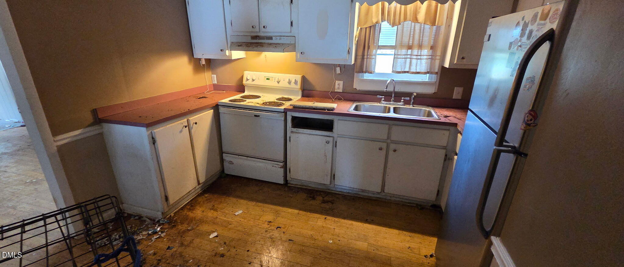 484 Yellow Skin Road Autryville, NC 28318 - Photo 8 of 24 a utility room with dryer and washer