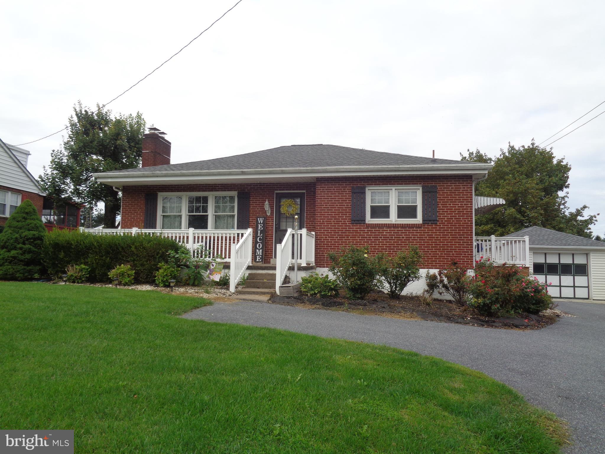 17 Sample Bridge Road Mechanicsburg, PA 17050 - Photo 1 of 26 Gallery Image 1