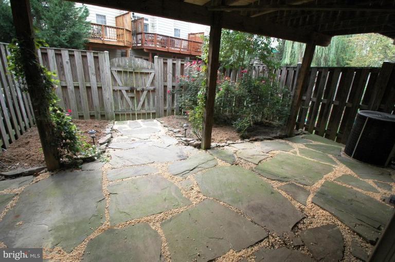 20395 Marguritte Square Sterling, VA 20165 - Photo 18 of 19 Patio