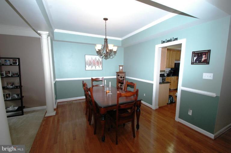 20395 Marguritte Square Sterling, VA 20165 - Photo 6 of 19 Dining Room