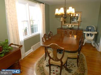 120 Glen Arbor Road Havertown, PA 19083 - Photo 2 of 11 Dining Room