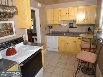 120 Glen Arbor Road Havertown, PA 19083 - Photo 5 of 11 Kitchen