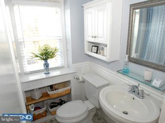 120 Glen Arbor Road Havertown, PA 19083 - Photo 10 of 11 Bathroom
