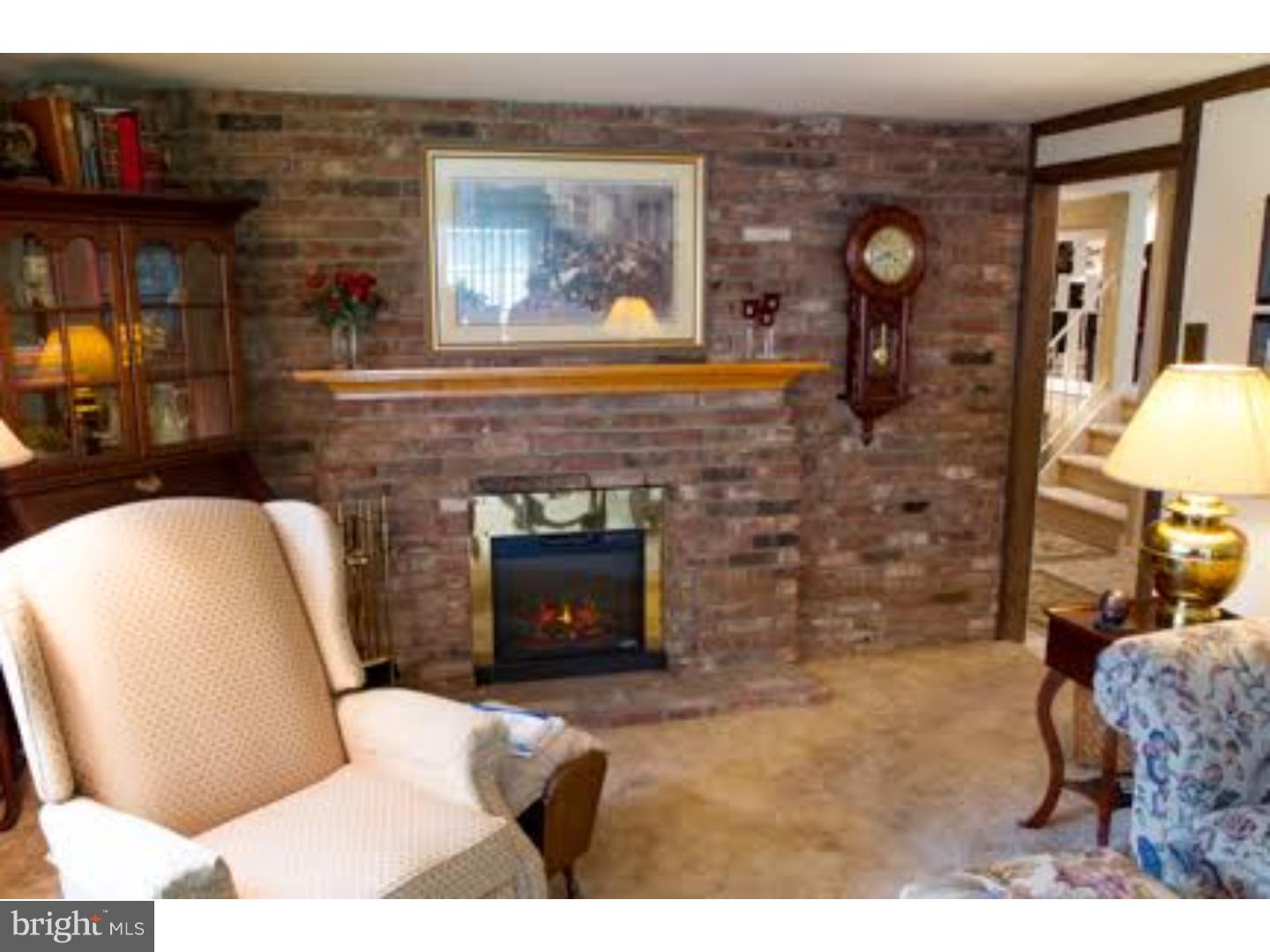 940 County Line Road Philadelphia, PA 19116 - Photo 11 of 25 Family Room