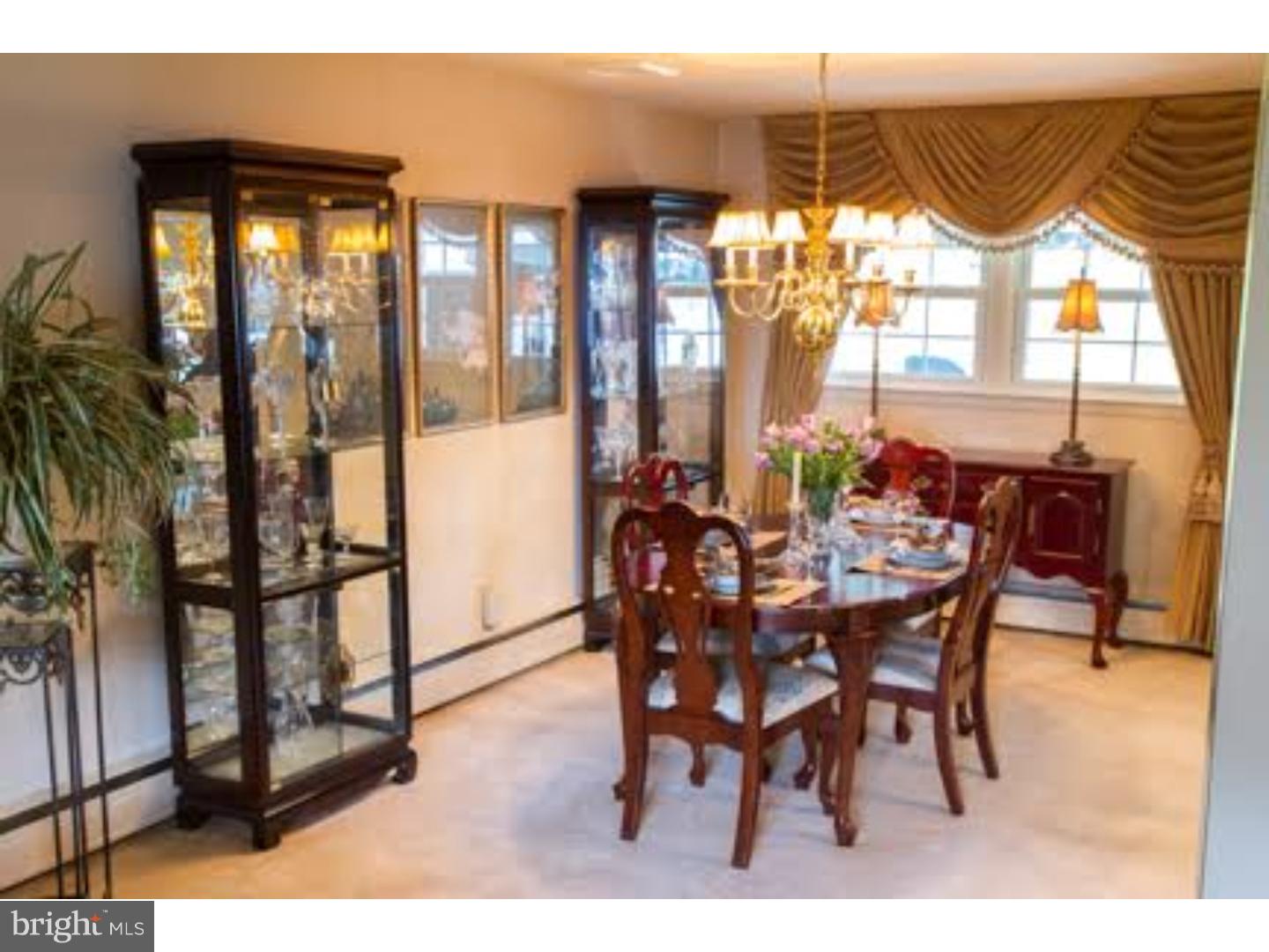 940 County Line Road Philadelphia, PA 19116 - Photo 7 of 25 Dining Room